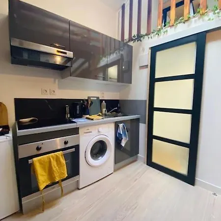 Et Paisible Duplex A Gare Διαμέρισμα *