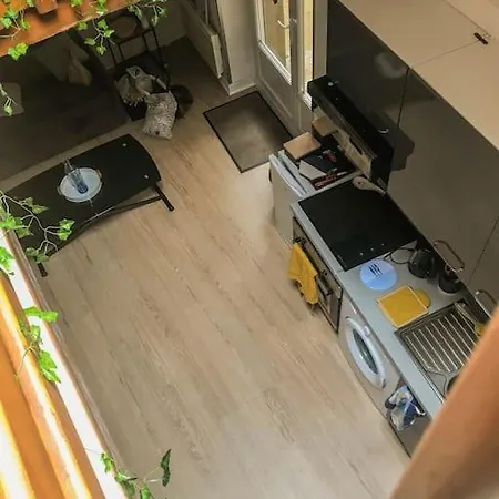 Et Paisible Duplex A Gare Διαμέρισμα *